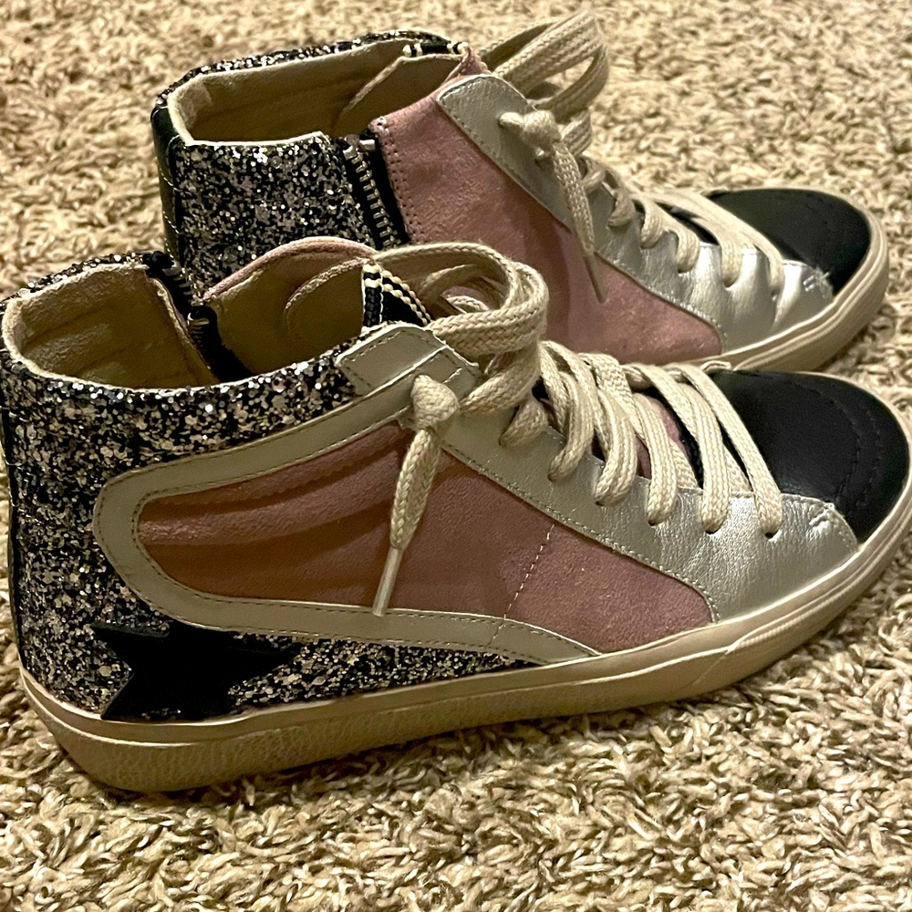 Womens mid top sneakers